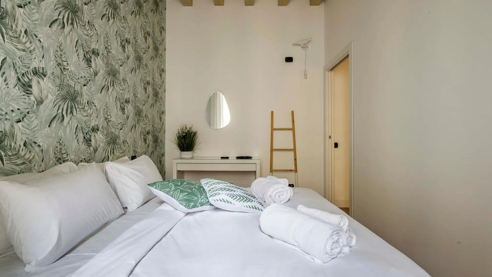 Luvi - Pollaiuolo Apartment Milan 0*,  Italy